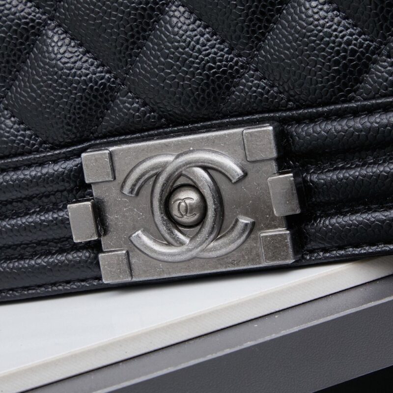 【AT9369】高級ファッションからインスピレーションを受けたボーイシリーズのクラシックアイテム | Chanel Paris