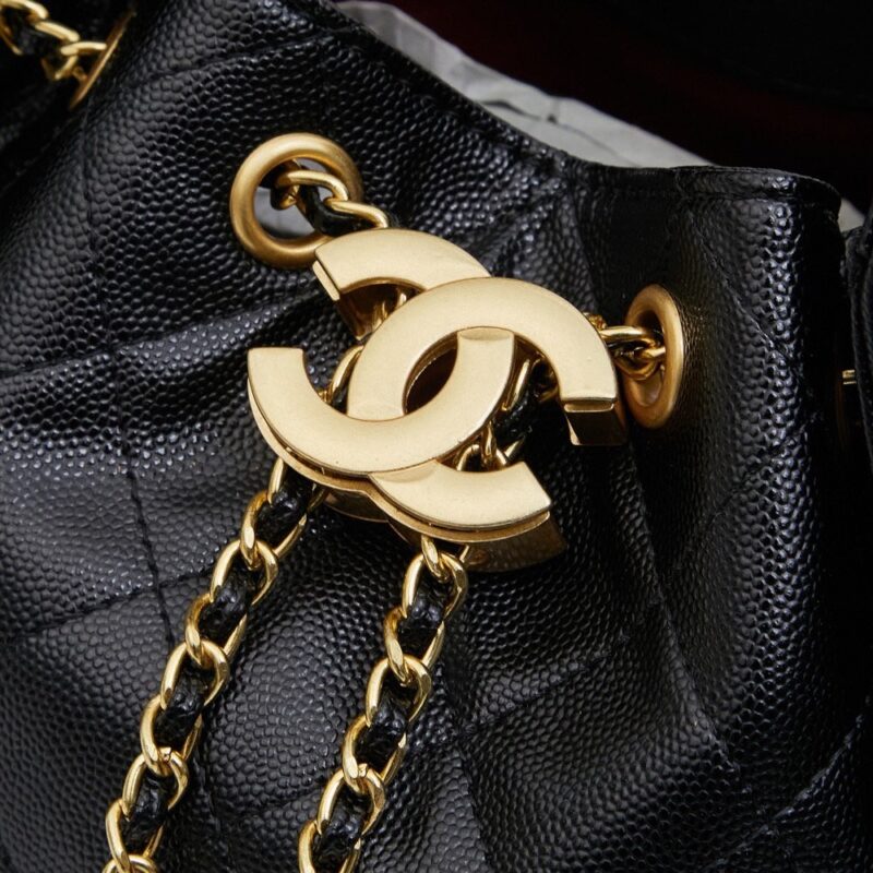 【AT9372】シャネルのクラシックダイヤ柄ハンドバッグ - 都会のエレガンスを演出 | Chanel Paris