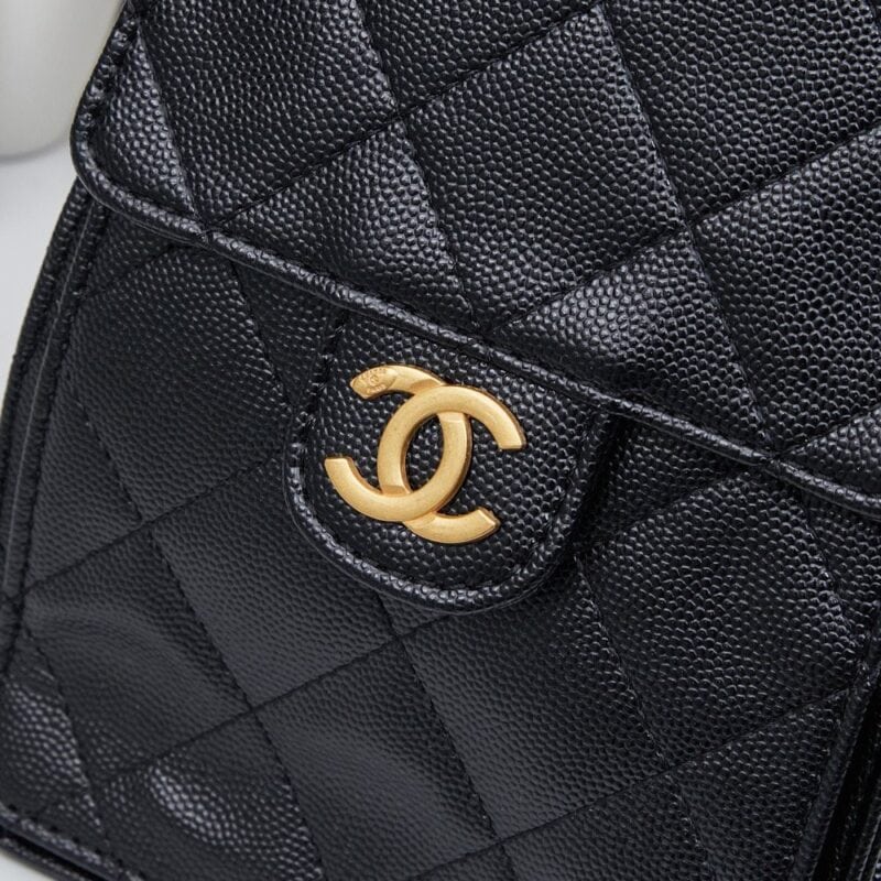 【AT9372】シャネルのクラシックダイヤ柄ハンドバッグ - 都会のエレガンスを演出 | Chanel Paris