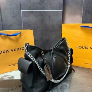 【AT9376】ルイ・ヴィトンのバックウォーリアーキャリーオールバッグ、都会の女性のための贅沢なブラックバッグ | Louis Vuitton Malletier