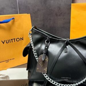 【AT9376】ルイ・ヴィトンのバックウォーリアーキャリーオールバッグ、都会の女性のための贅沢なブラックバッグ | Louis Vuitton Malletier
