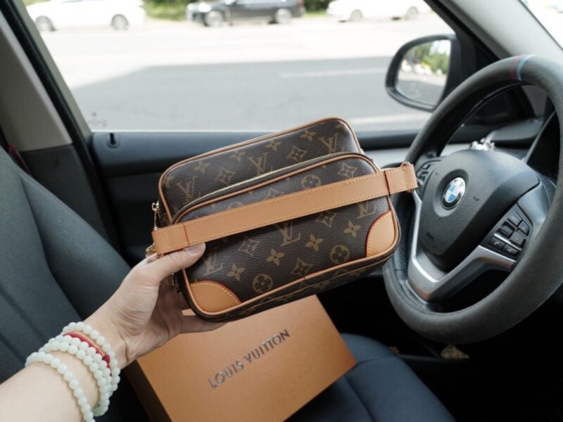 【AT9385】ルイ・ヴィトンのモノグラムショルダーバッグ - ファッションとエレガンスの融合 | Louis Vuitton Malletier