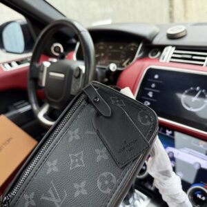 【AT9391】ルイヴィトンボスプルスショルダーバッグ　高級な紳士のアートを称賛する | Louis Vuitton