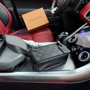 【AT9391】ルイヴィトンボスプルスショルダーバッグ　高級な紳士のアートを称賛する | Louis Vuitton