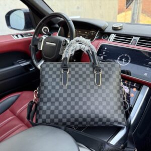 【AT9400】ルイ・ヴィトンビジネスバッグ: スマートな職場スタイルを演出する高級牛革バッグ | Louis Vuitton Paris