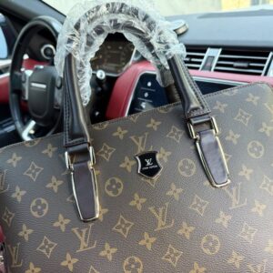 【AT9401】ルイ・ヴィトンの高級ビジネスバッグ - キャリアウーマンのためのスタイリッシュなオフィスバッグ | Louis Vuitton Malletier