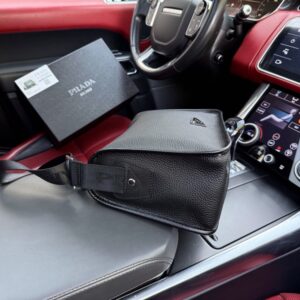 【AT9404】プラダの贅沢な郵便配達バッグ - 都市の精鋭におすすめのエレガントなアイテム | Prada Milano