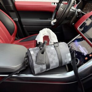 【AT9407】ルイ・ヴィトンのスタイリッシュなDamierチェック柄ショルダーバッグ | Louis Vuitton Paris