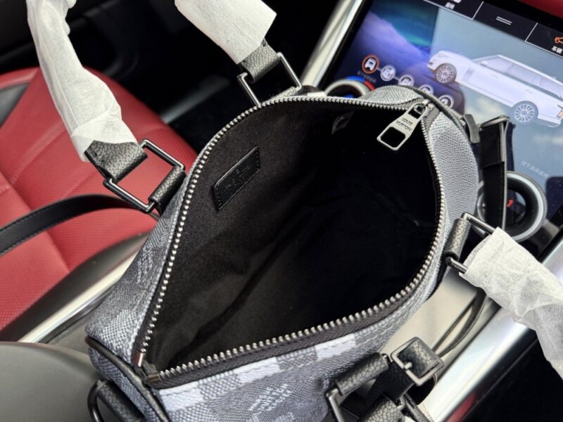【AT9407】ルイ・ヴィトンのスタイリッシュなDamierチェック柄ショルダーバッグ | Louis Vuitton Paris