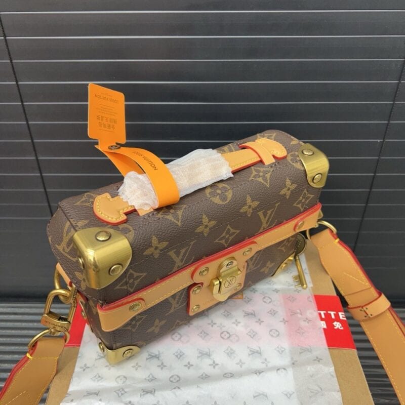 【AT9420】ルイ・ヴィトン クラシック ソウル・トランクシリーズ モノグラムキャンバス ショルダーバッグ 19 x 15cm | Louis Vuitton Malletier