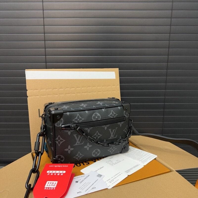 【AT9422】ルイ・ヴィトンモノグラム型押しチェーンバッグ | Louis Vuitton Malletier