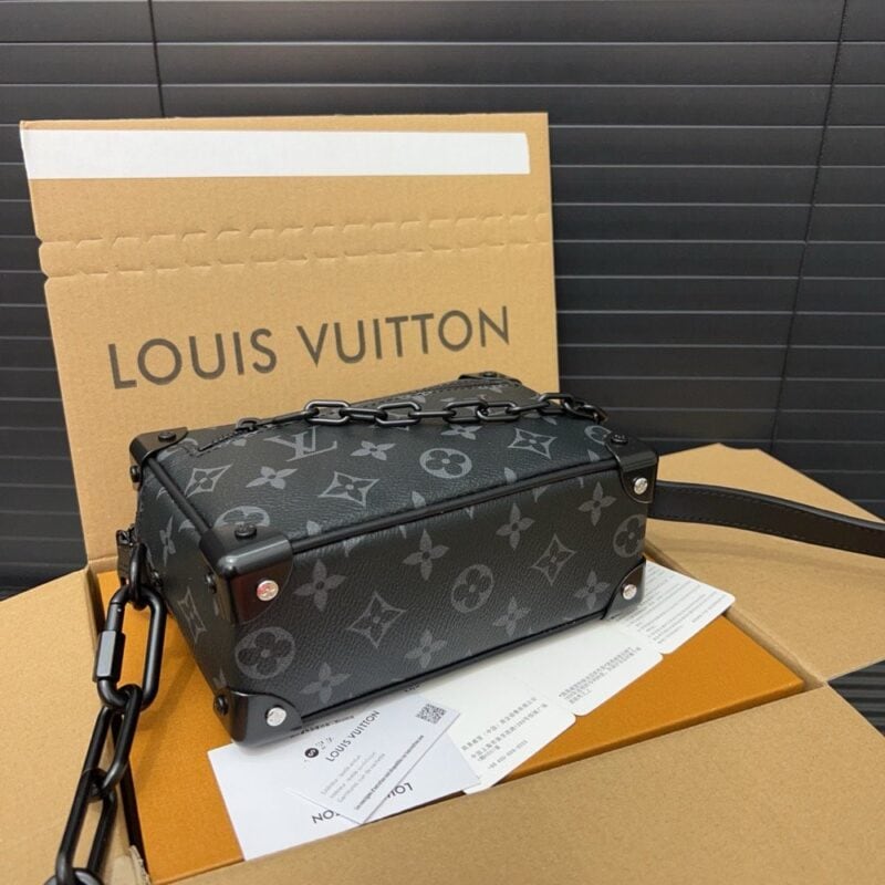 【AT9422】ルイ・ヴィトンモノグラム型押しチェーンバッグ | Louis Vuitton Malletier