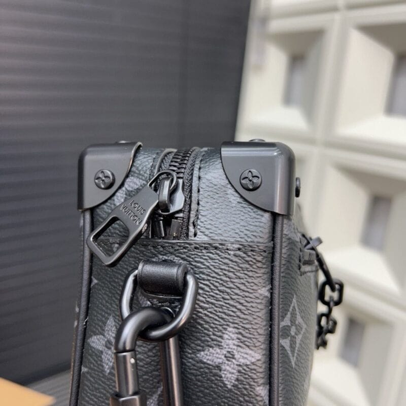 【AT9422】ルイ・ヴィトンモノグラム型押しチェーンバッグ | Louis Vuitton Malletier