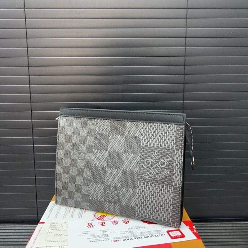 【AT9439】Louis Vuitton ルイ・ヴィトン Damier チェック柄ハンドバッグ、都会の紳士のための贅沢なファッションアイテム | Louis Vuitton Paris