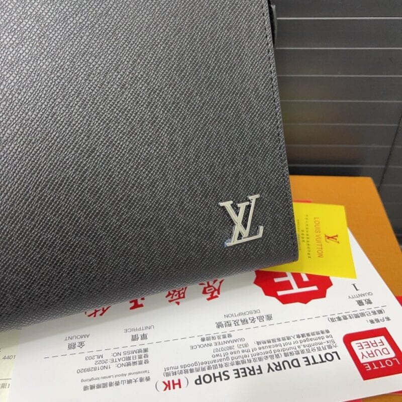 【AT9440】ルイヴィトン メンズ レザーハンドバッグ - 高級感と実用性を兼ね備えたワーキングバッグ | Louis Vuitton Paris