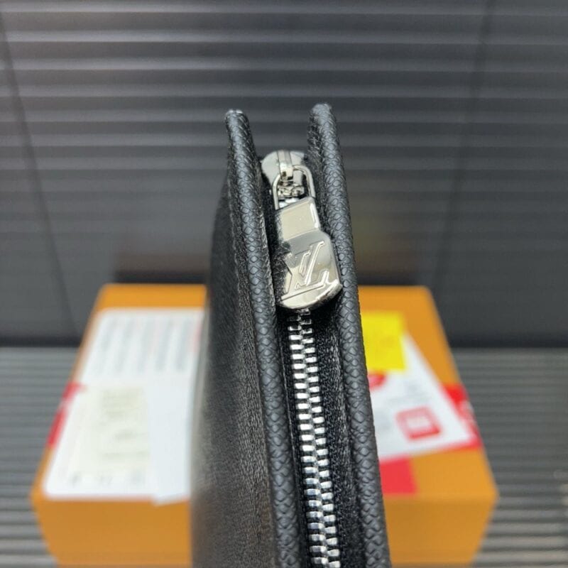 【AT9440】ルイヴィトン メンズ レザーハンドバッグ - 高級感と実用性を兼ね備えたワーキングバッグ | Louis Vuitton Paris