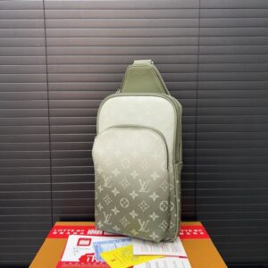 【AT9443】ルイヴィトン アベニュー ショルダーバッグ - 高級モノグラム柄のエレガントなデザイン | Louis Vuitton Paris