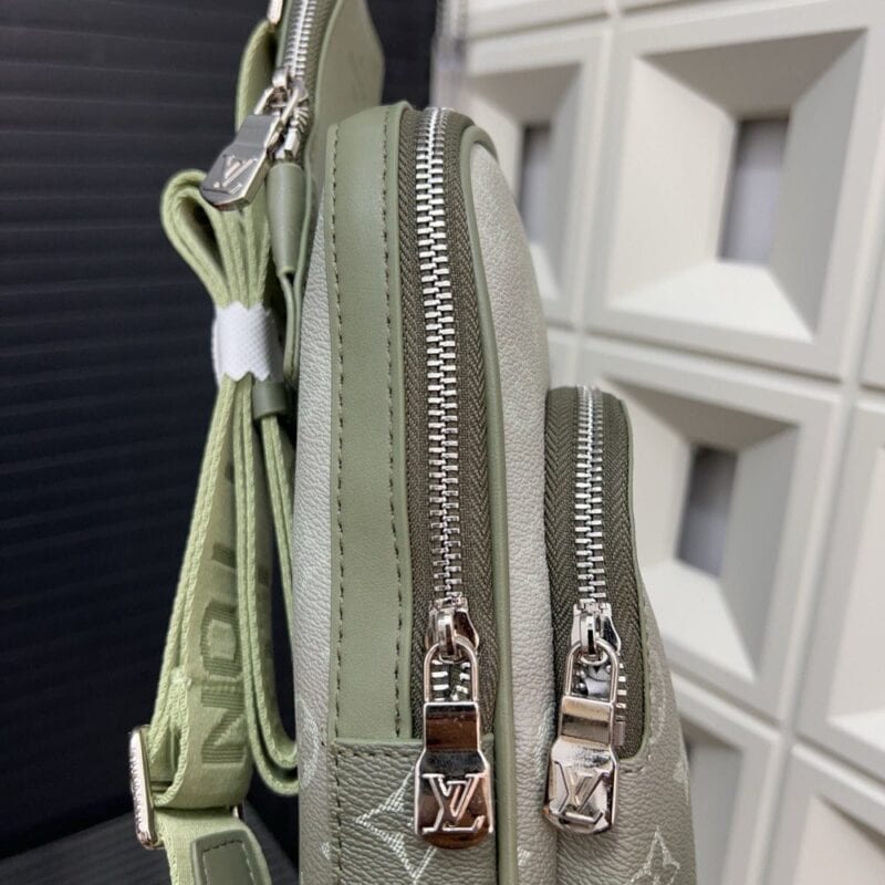 【AT9443】ルイヴィトン アベニュー ショルダーバッグ - 高級モノグラム柄のエレガントなデザイン | Louis Vuitton Paris