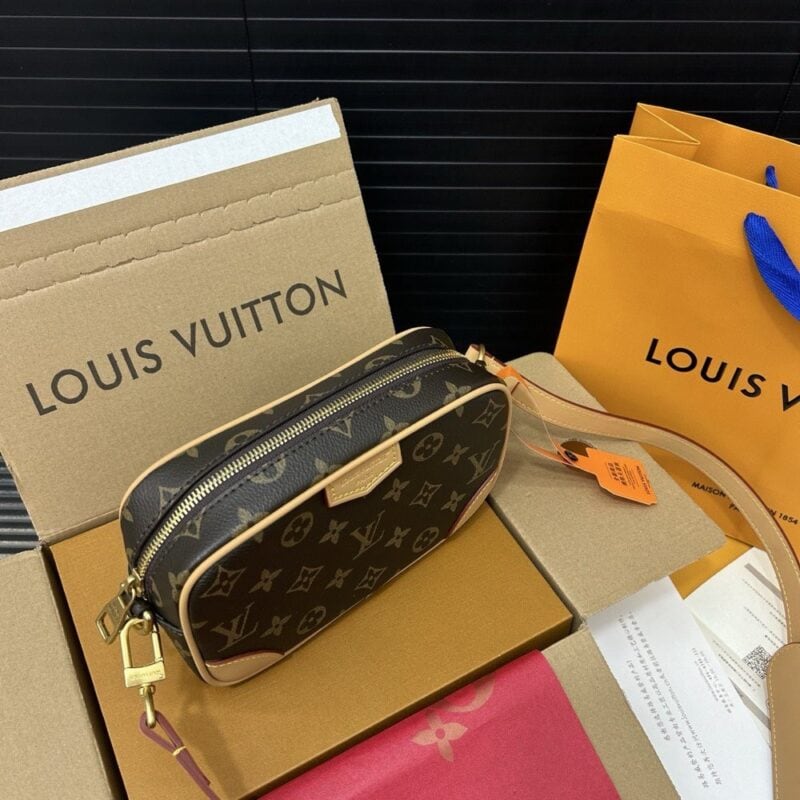 【AT9444】ルイヴィトン モノグラムキャンバスミニショルダーバッグ - ファッションとエレガンスの融合 | Louis Vuitton Malletier