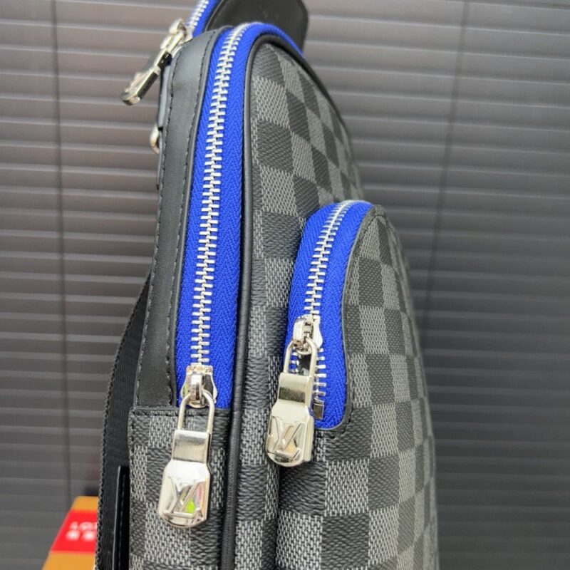 【AT9447】ルイ・ヴィトン Avenue ショルダーチェストバッグ - 高品質レザー素材と贅沢なチェッカー柄 | LV