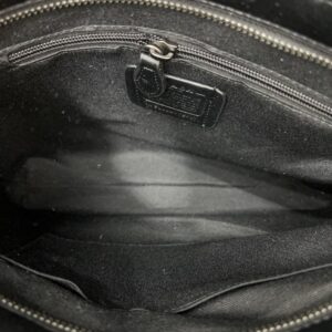 【AT9465】Coachのクラシックなシングルショルダーバッグ - 都会の男性におすすめの高品質バッグ | Coach New York