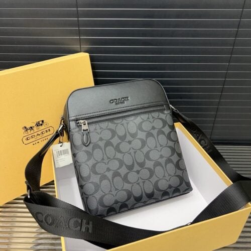 【AT9466】CoachのクラシックHoustonパイロットショルダーバッグ - 都会の紳士の高級感とファッションセンスを演出 | Coach New York
