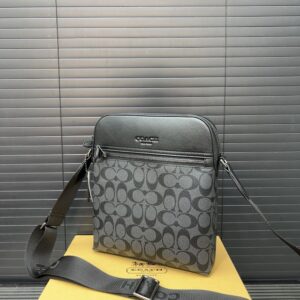【AT9466】CoachのクラシックHoustonパイロットショルダーバッグ - 都会の紳士の高級感とファッションセンスを演出 | Coach New York
