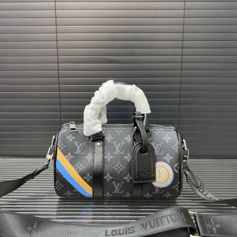 【AT9468】ルイ・ヴィトンのKEEPALL 25ハンドバッグ：モダンなMonogram Eclipseデザインが魅力的 | Louis Vuitton