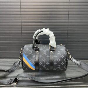 【AT9468】ルイ・ヴィトンのKEEPALL 25ハンドバッグ：モダンなMonogram Eclipseデザインが魅力的 | Louis Vuitton