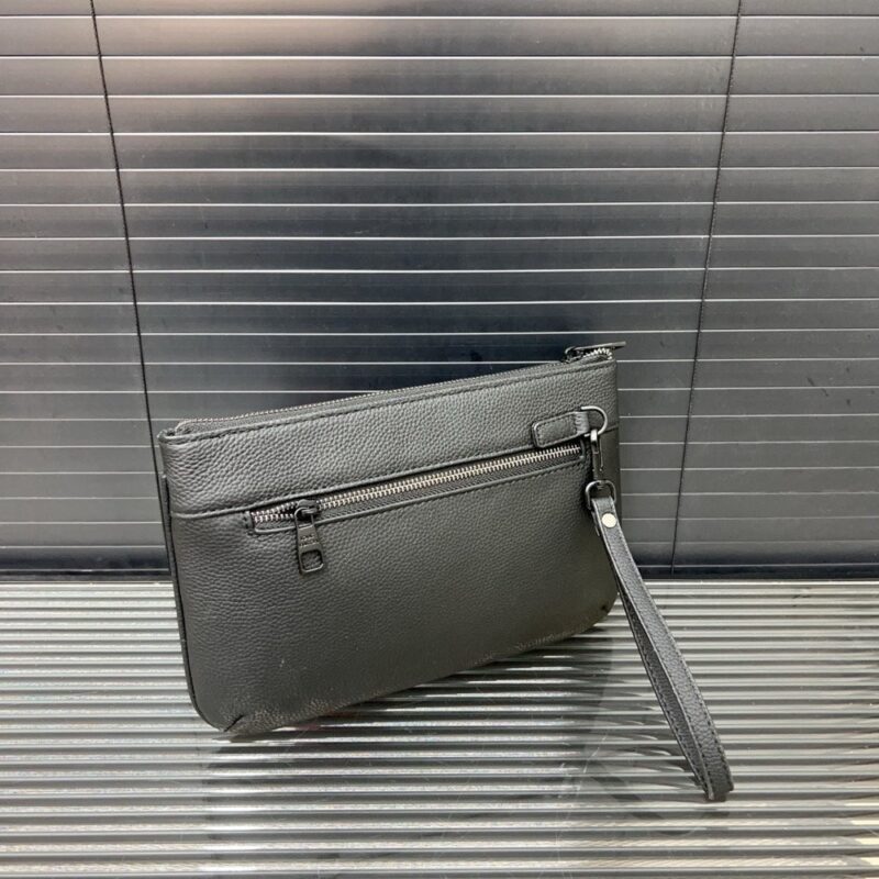 【AT9482】ルイ・ヴィトン チェック柄クラッチバッグ - 都会的なラグジュアリーを演出 | Louis Vuitton Malletier