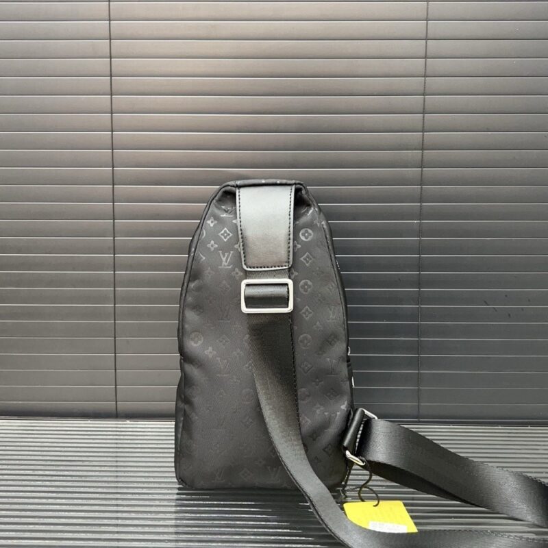【AT9484】ルイ・ヴィトン LV ブラックショルダーチェストバッグ、贅沢なブランド雰囲気を存分に表現 | Louis Vuitton