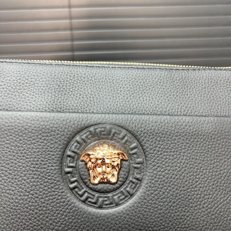 【AT9486】Versaceバーサーチのクラシックな牛革クラッチバッグ-豪華な多機能デザイン | Versace