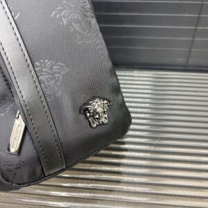 【AT9487】Versaceヴェルサーチ 都市のエリート用シングルショルダーバッグ | Gianni Versace