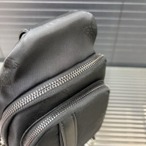 【AT9487】Versaceヴェルサーチ 都市のエリート用シングルショルダーバッグ | Gianni Versace