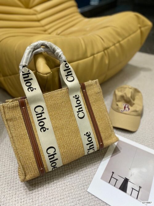 【AT949】クロエの織りショッピングバッグ🛍️クロエは、2021年の初めにウッディ・トート・バッグという手提げ袋を静かに売り出し、人気となりました。