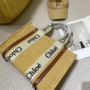 【AT949】クロエの織りショッピングバッグ🛍️クロエは、2021年の初めにウッディ・トート・バッグという手提げ袋を静かに売り出し、人気となりました。