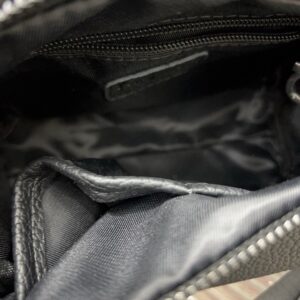 【AT9491】Bally バリー革メッセンジャーバッグ - 高級小牛革素材でエレガントなジェントルマンスタイルを演出 | Burberry