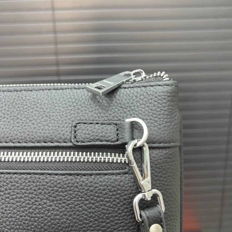 【AT9492】エルメスのクラシックなグレーのクラッチバッグ - 高級ヤング牛革製品、ビジネスや夕食に最適 | Hermes