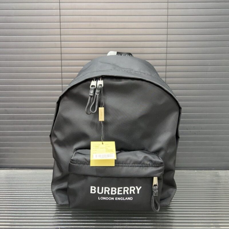 【AT9493】バーバリー Burberry ブラックリュックサック - 都会のエリートにふさわしい高級防水バックパック | Burberry