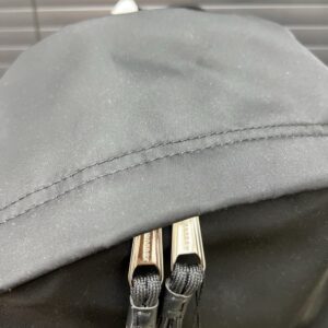 【AT9493】バーバリー Burberry ブラックリュックサック - 都会のエリートにふさわしい高級防水バックパック | Burberry