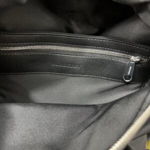 【AT9493】バーバリー Burberry ブラックリュックサック - 都会のエリートにふさわしい高級防水バックパック | Burberry