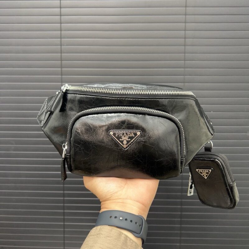【AT9499】プラダのハイエンドな黒いレザーウエストバッグシステム、多機能デザインとエレガントな質感、都市でのファッショナブルな旅行に最適 | Prada
