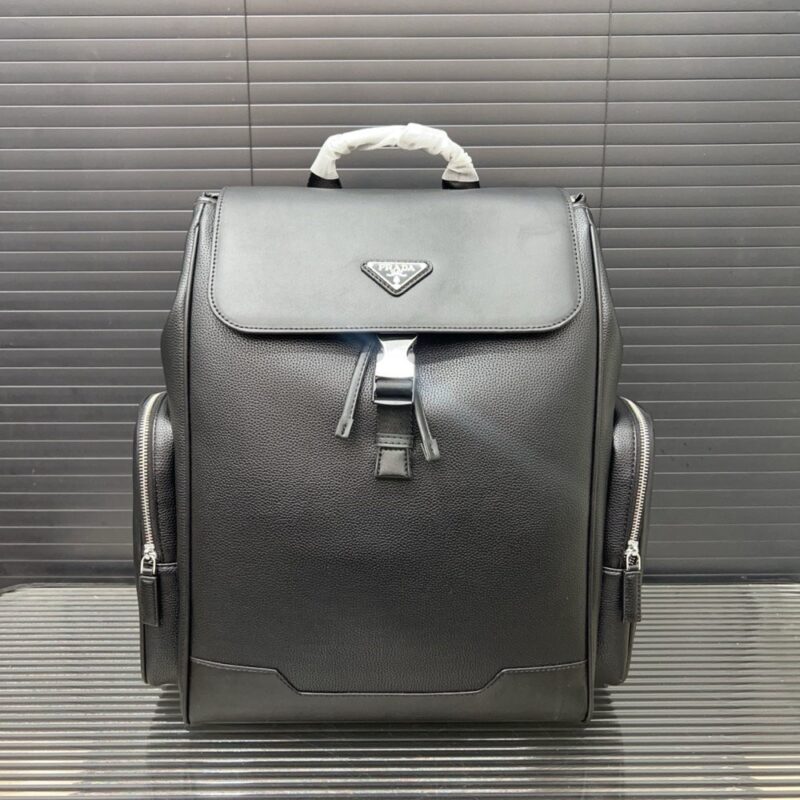 【AT9500】Pradaプラダの都市向けクラシックバックパック✨ | Prada Italy