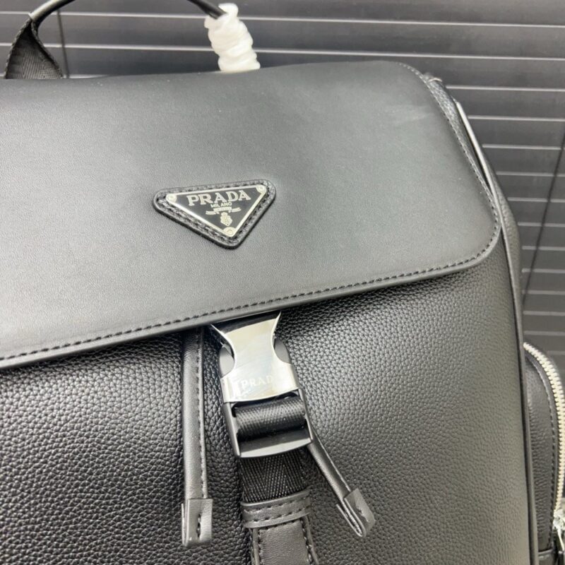 【AT9500】Pradaプラダの都市向けクラシックバックパック✨ | Prada Italy