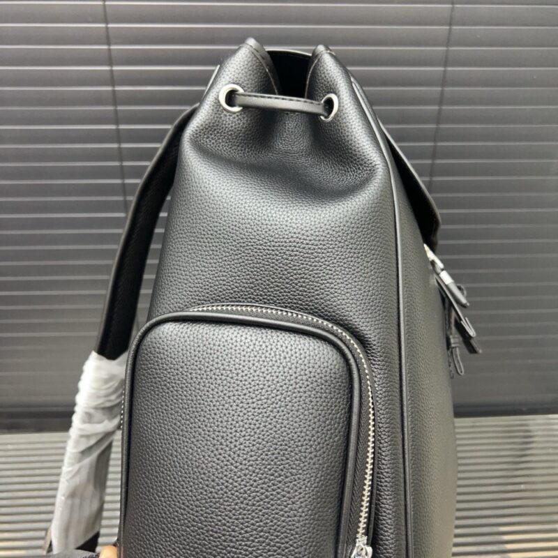 【AT9500】Pradaプラダの都市向けクラシックバックパック✨ | Prada Italy