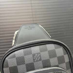 【AT9504】ルイ・ヴィトン アベニュー ダミエ・チェック クロスボディバッグ、高級感溢れるユニセックスデザイン | Louis Vuitton Malletier
