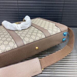 【AT9505】グッチ クラシックビジネスセンス書類バッグ - 高級GGロゴプリントと高級レザー素材 - ビジネス旅行に必須 | Gucci Italy