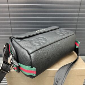 【AT9506】グッチ カーフスキンポスマンバッグ - デイリーユースに最適な都会のエリートのための贅沢なデザイン | Gucci Firenze