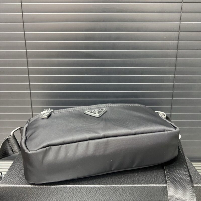【AT9513】プラダ|Prada🕶️都市の旅行者向け豪華ショルダーバッグ|男性用エレガントバッグ | Prada