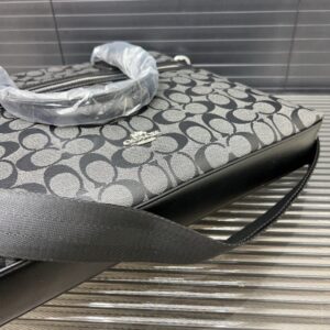 【AT9522】COACH クラシックビジネスバッグ - 高級老花帆布素材、エレガントなビジネスバッグ | Coach